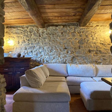 La Casina Del Prete Villa Caprese Michelangelo ภายนอก รูปภาพ